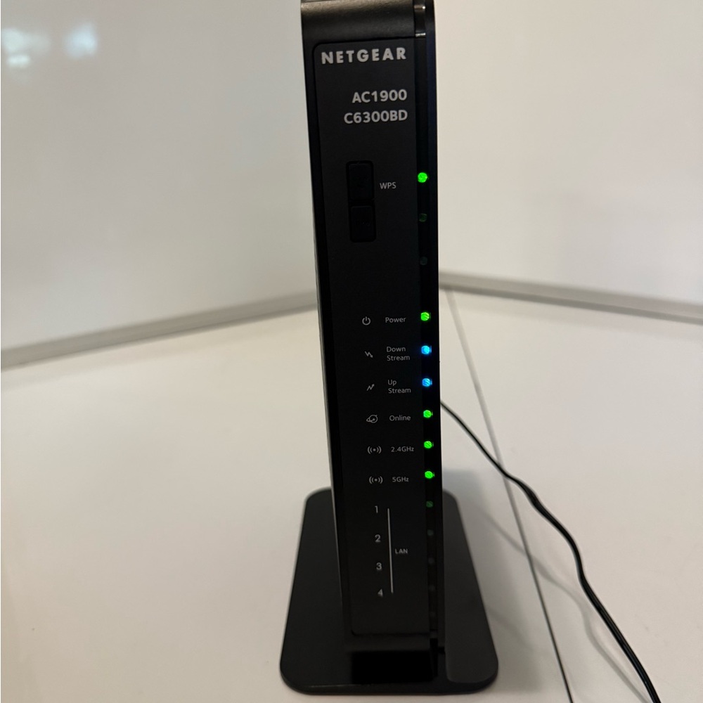 NETGEAR Nighthawk AC1900 cable modem C6300BD